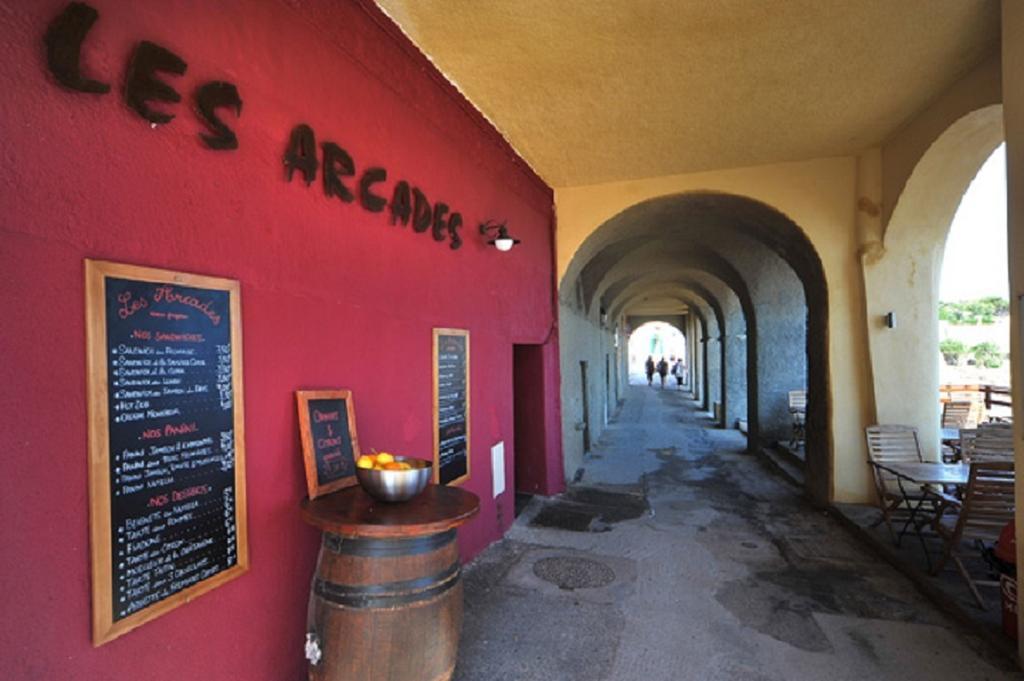 Hotel De La Plage Les Arcades الجاجولا المظهر الخارجي الصورة